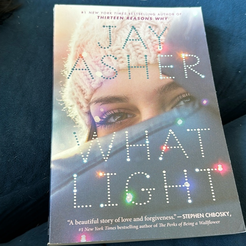 What light‎ by jay asher